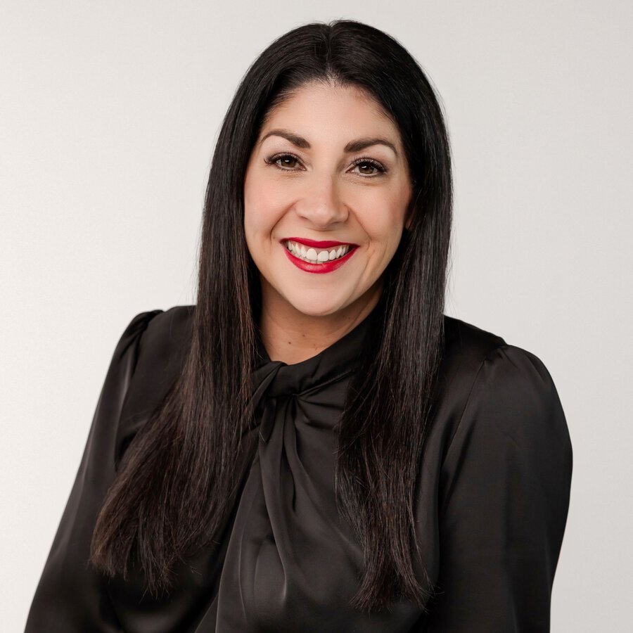 Shawna Young Agent Photo